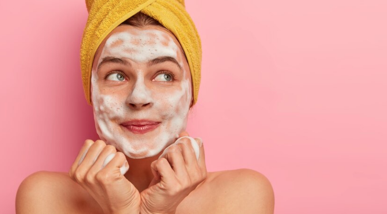 Clear Skin Solutions: Top Pimple and Acne-Fighting Face Washes in India